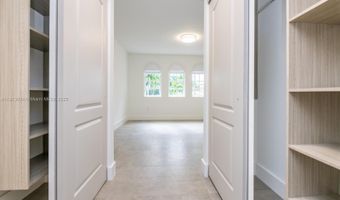 20729 NE 32nd Ave, Aventura, FL 33180