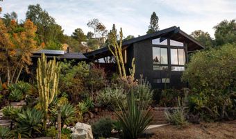 9364 Edgewood Dr, La Mesa, CA 91941