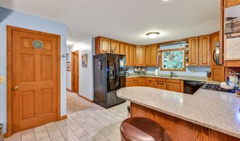 42 Lee Dr, Albion, ME 04910