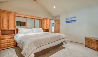 17295 Azusa Rd, Bend, OR 97707
