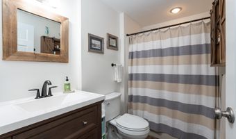 135 Amherst St 28, Amherst, NH 03031