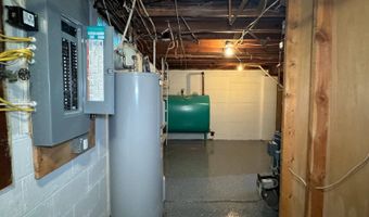 1016 8th St, Britton, SD 57430