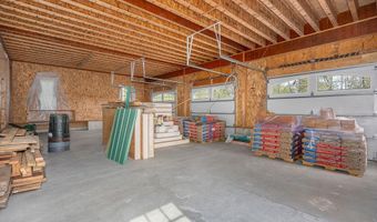 5 Liberty Ln, Barrington, NH 03825
