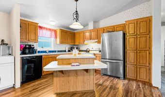 2154 LYON St, Albany, OR 97322
