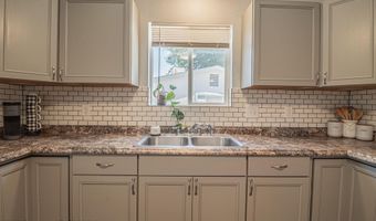 705 APACHE Ave, Aztec, NM 87410