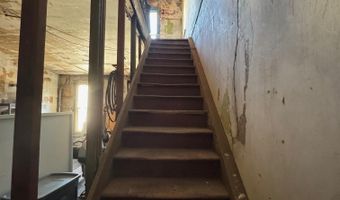 125 N Perry St, Attica, IN 47918