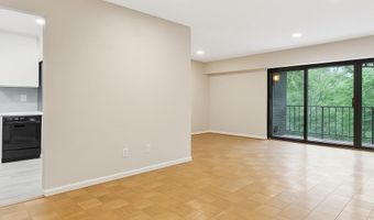 4408 ISLAND Pl 202, Annandale, VA 22003