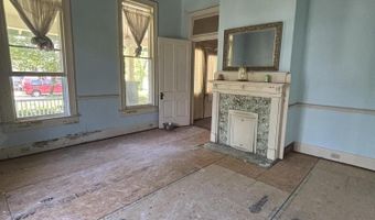 211 S Hickory St, Aberdeen, MS 39730