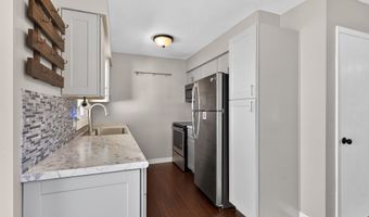 810 SE Belmont Dr, Ankeny, IA 50021