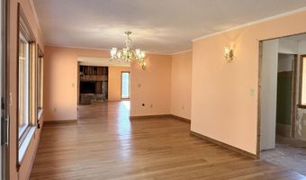498 Town Line Rd, Bennington, VT 05201