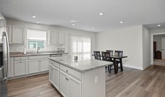 122 Eagle Cir, Amherst, OH 44001