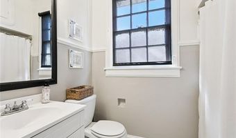 430 LEBEAU St, Arabi, LA 70032