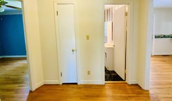 2012 Yelton Dr, Camden, SC 29020