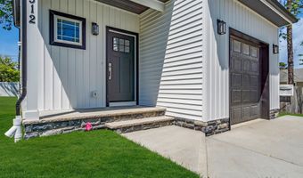 512 Seaman Ave, Beachwood, NJ 08722