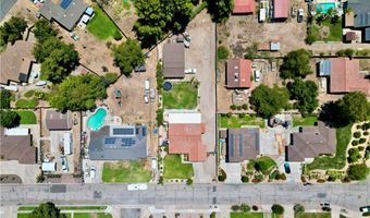 33127 Camelot Dr, Yucaipa, CA 92399