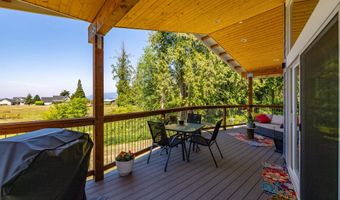 4919 G Loop Rd, Bow, WA 98232