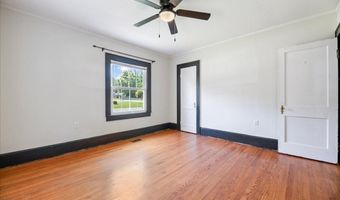 87 S Poplar St, Angier, NC 27501