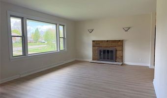 1290 Parkway Blvd, Alliance, OH 44601