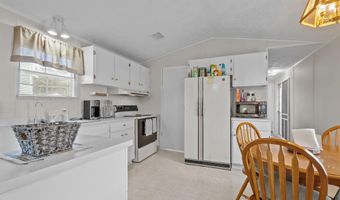 204 Winston Ave, Atlantic Beach, NC 28512