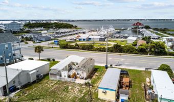 514 E Ft Macon Rd, Atlantic Beach, NC 28512
