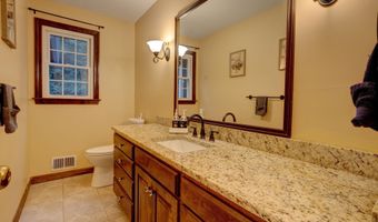 49 Beverly Dr, Avon, CT 06001