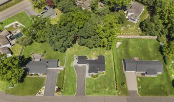 5 Greenfield Dr, Ansonia, CT 06401