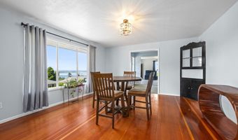 374 W LEXINGTON Ave, Astoria, OR 97103