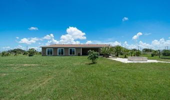 2319 Smith Rd, Aransas Pass, TX 78336