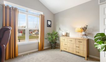 10902 Woodedge Dr, Allendale, MI 49401