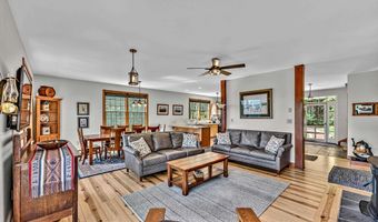 11 Loft Cir, Campton, NH 03223