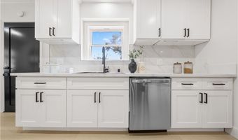 21011 La Salle Ave, Torrance, CA 90501