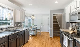 449 Shallowford Dr, Boiling Springs, SC 29316