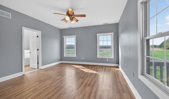82 DORIAN Dr, Dover, DE 19904