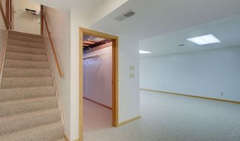 1364 Killian Rd, Akron, OH 44312