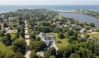 553 Bellevue Ave 14, Newport, RI 02840