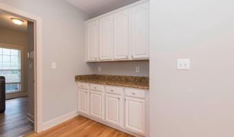 10709 BOSWELL Ln, Potomac, MD 20854