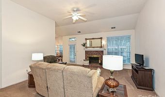 5607 Oak Dr, Charlotte, NC 28216