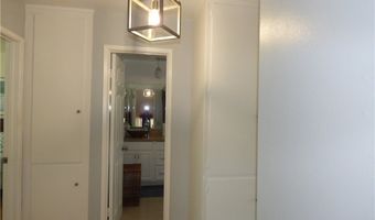 5650 Lake Lindero Dr, Agoura Hills, CA 91301