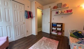 6649 Earlswood Dr, Indianapolis, IN 46217