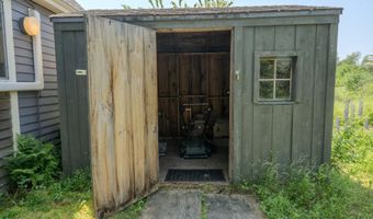 90 Searsport Ave, Belfast, ME 04915