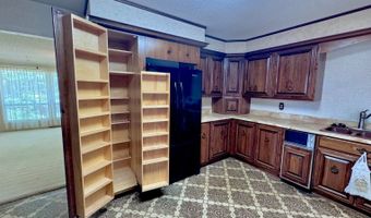101 7th Ave NW, Bowman, ND 58623