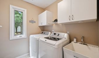 985 Goldenrod Trl, Aurora, OH 44202