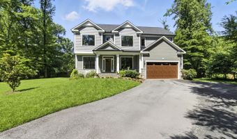 9206 FERNWOOD Rd, Bethesda, MD 20817
