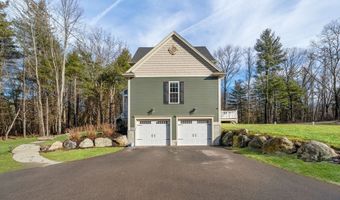 24 Lynn Dr, Attleboro, MA 02703
