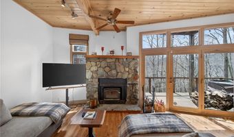 243 Ironwood Dr, Banner Elk, NC 28604