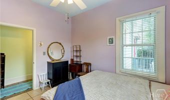 536 E Gordon Ln, Savannah, GA 31401