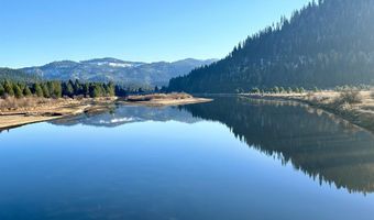 16 Smiths Ferry Dr, Cascade, ID 83611