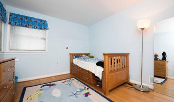 6789 LITTLE FALLS Rd, Arlington, VA 22213