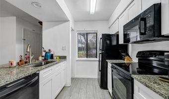 202 RIVERBEND Dr 103, Altamonte Springs, FL 32714