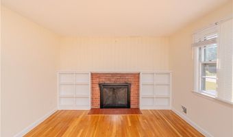 186 Heritage Rd, North Kingstown, RI 02852